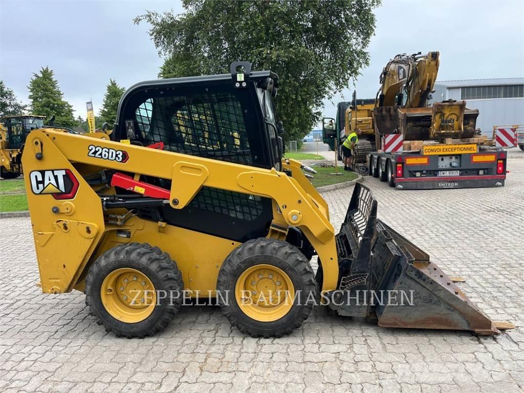 CAT 226D Skid steer mini utovarivači
