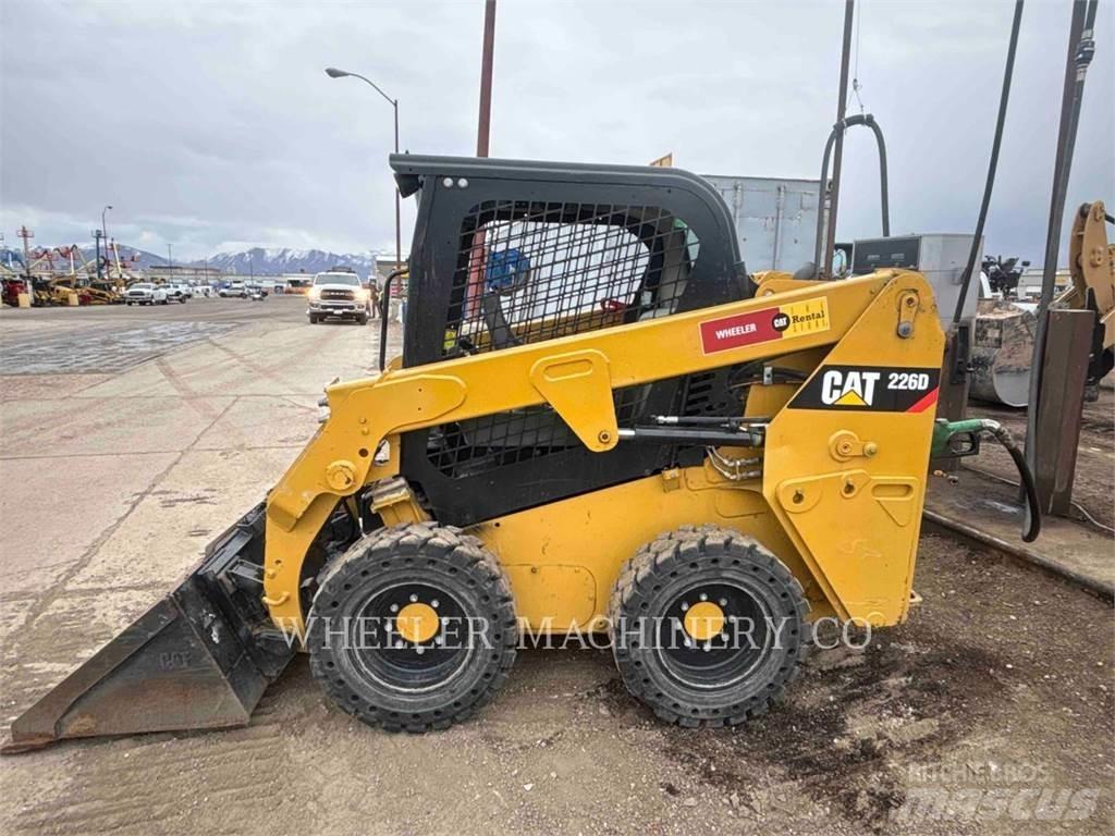 CAT 226D C1-H2 Skid steer mini utovarivači