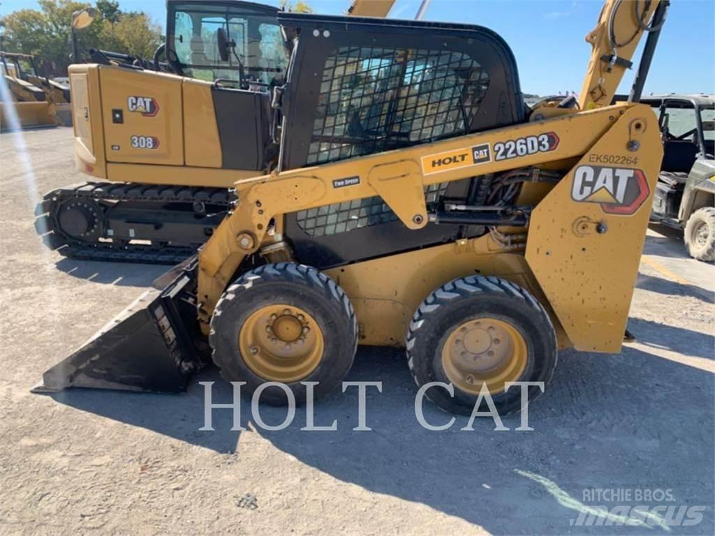 CAT 226D CAB Skid steer mini utovarivači