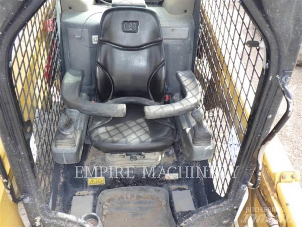 CAT 226D3 Skid steer mini utovarivači