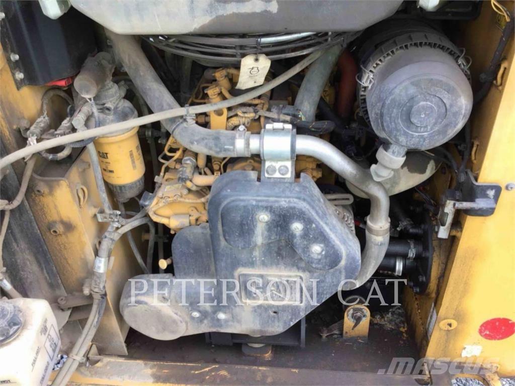 CAT 226D3 Skid steer mini utovarivači
