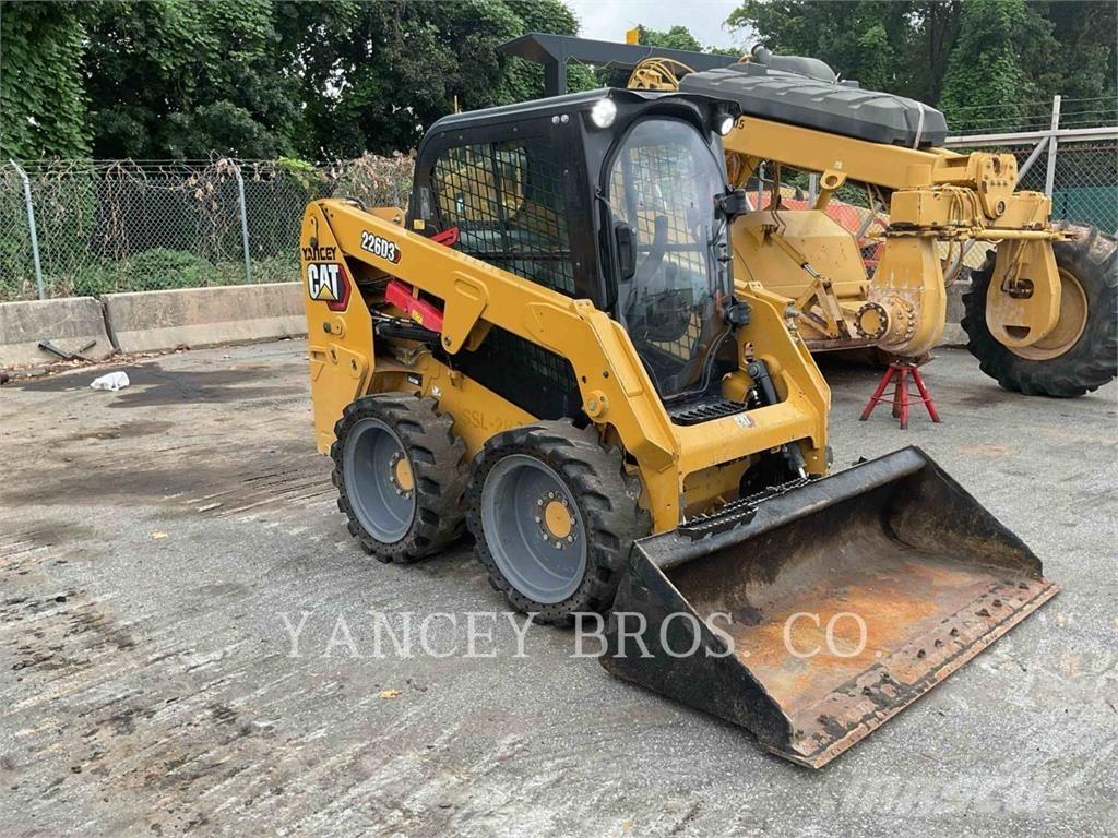 CAT 226D3 Skid steer mini utovarivači