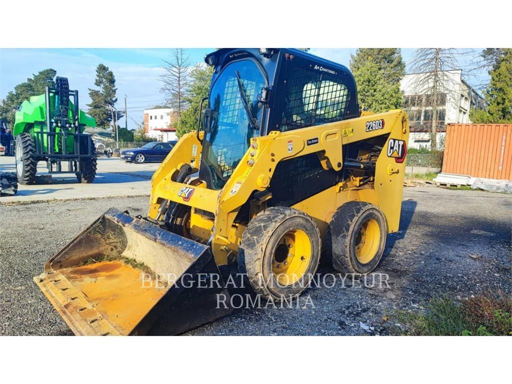 CAT 226D3 Skid steer mini utovarivači