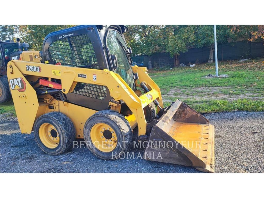 CAT 226D3 Skid steer mini utovarivači
