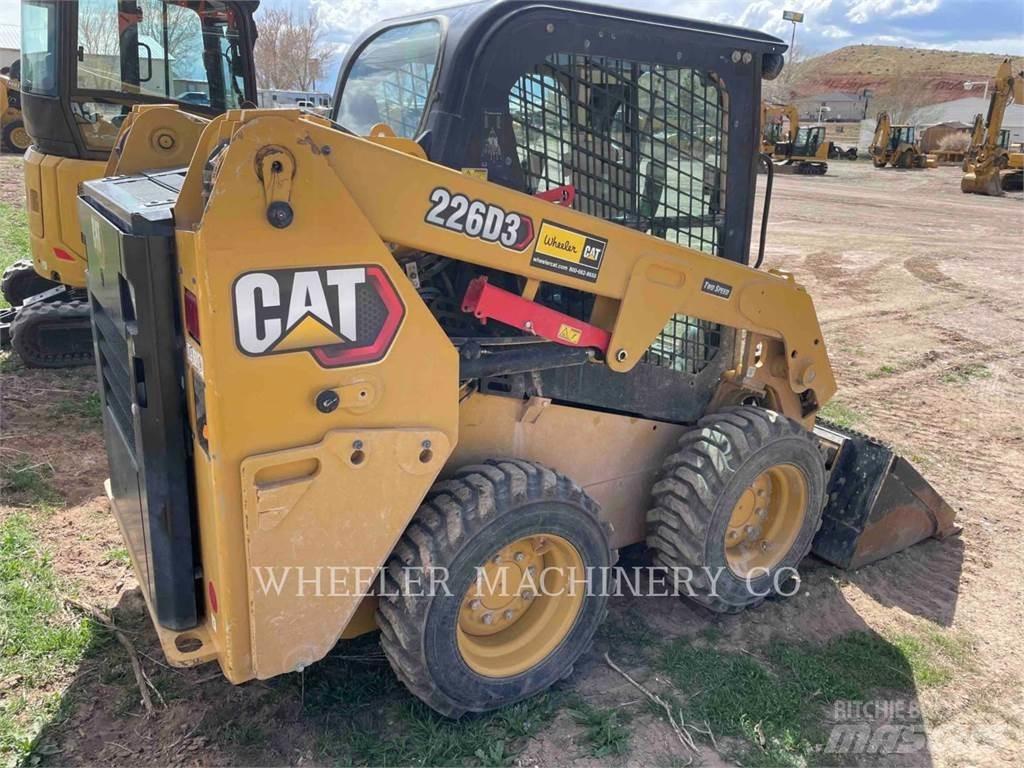 CAT 226D3 C3H2 Skid steer mini utovarivači