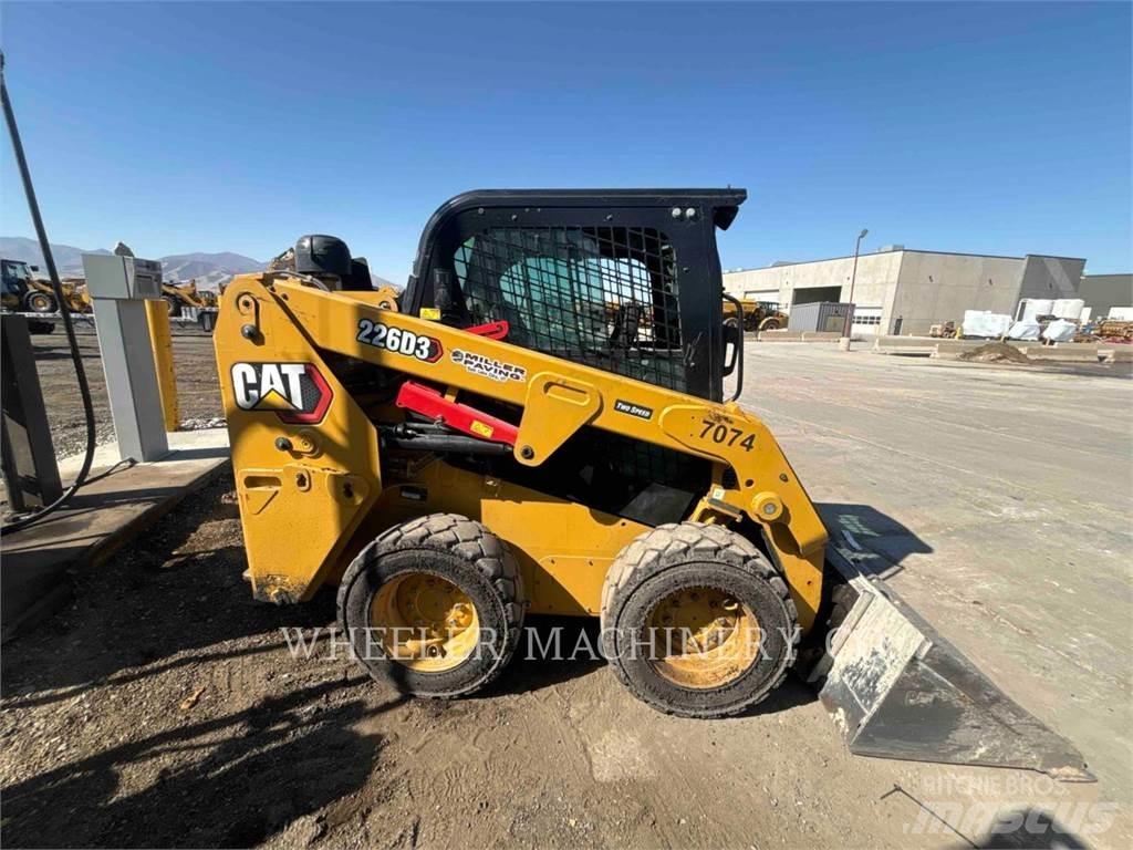 CAT 226D3 C3H2 Skid steer mini utovarivači