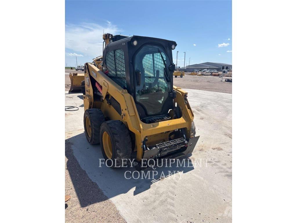 CAT 226D3STD1C Skid steer mini utovarivači