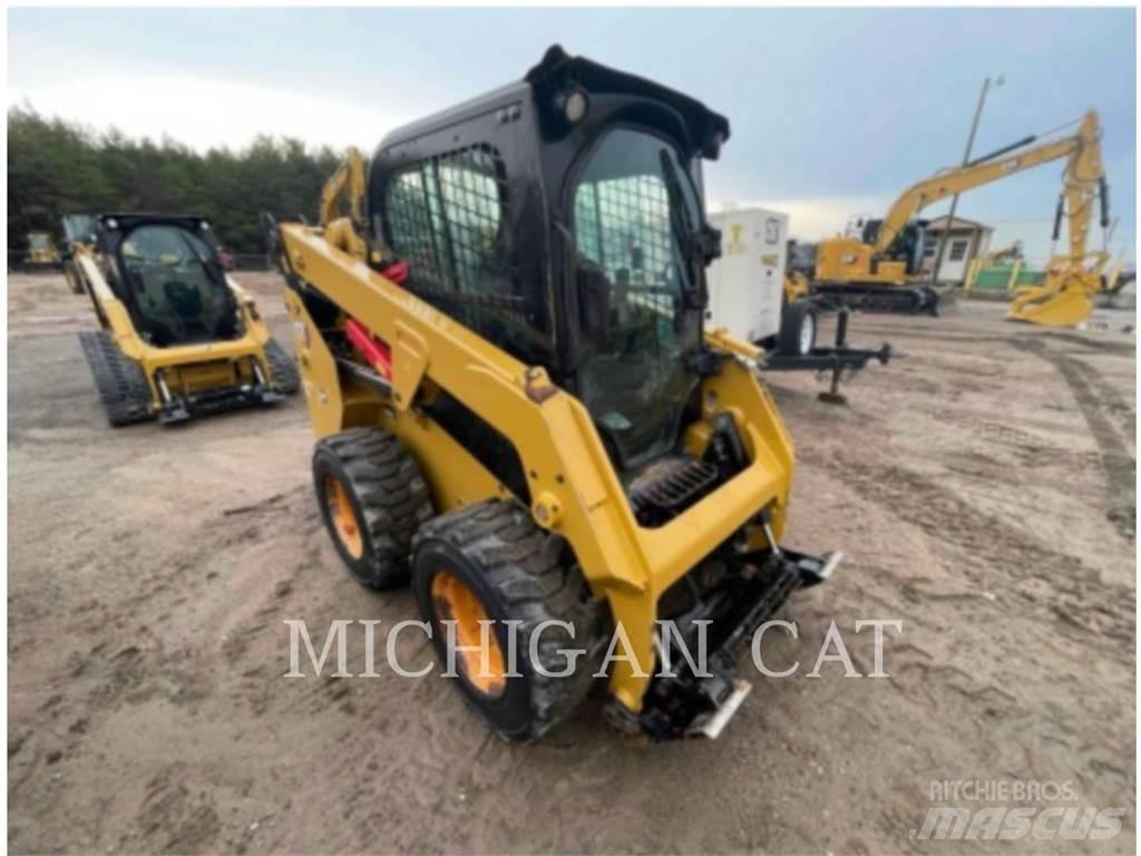 CAT 232D3 A2Q Skid steer mini utovarivači