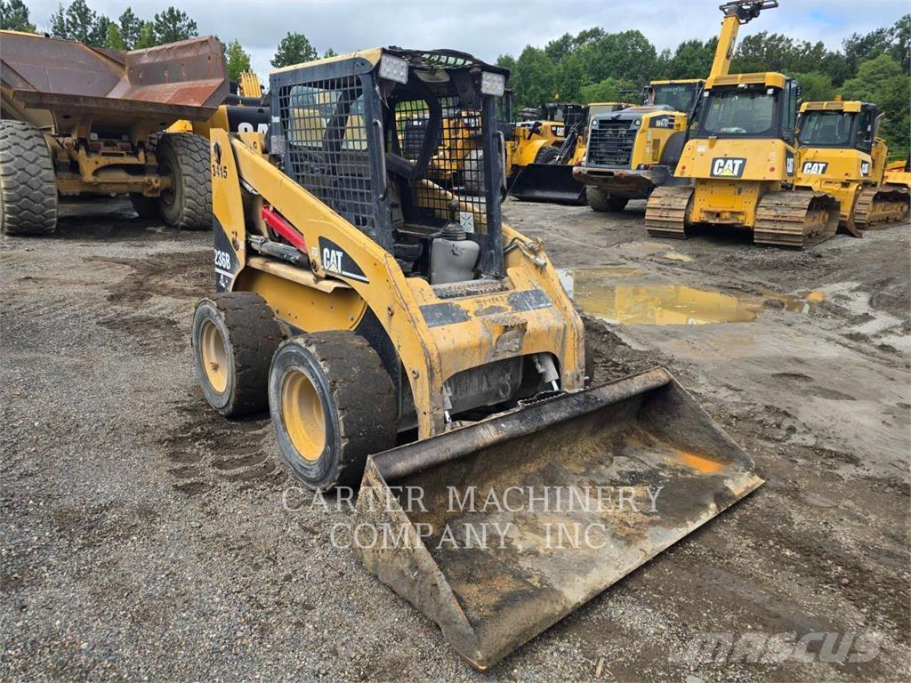 CAT 236 B Skid steer mini utovarivači