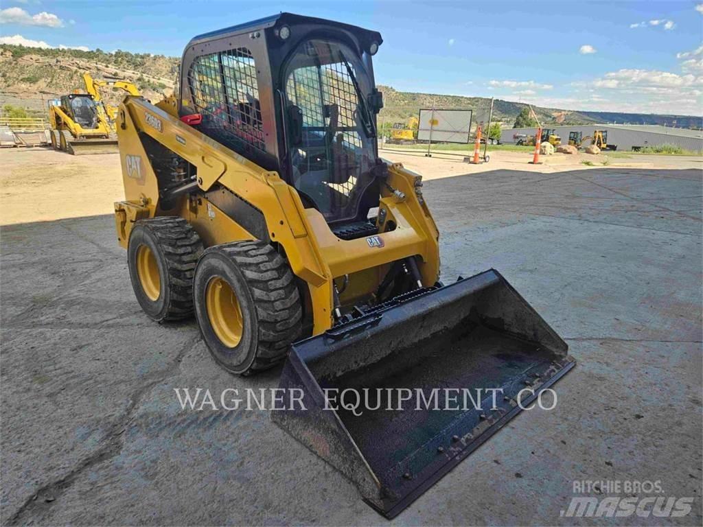 CAT 236D3 Skid steer mini utovarivači