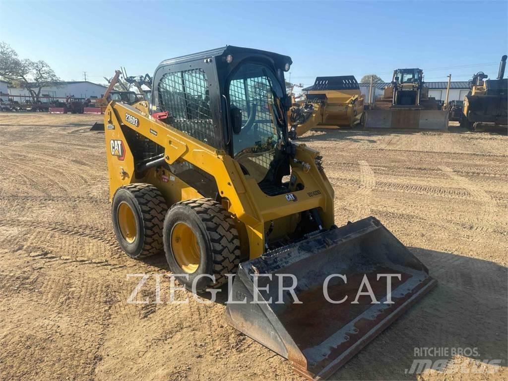 CAT 236D3 Skid steer mini utovarivači