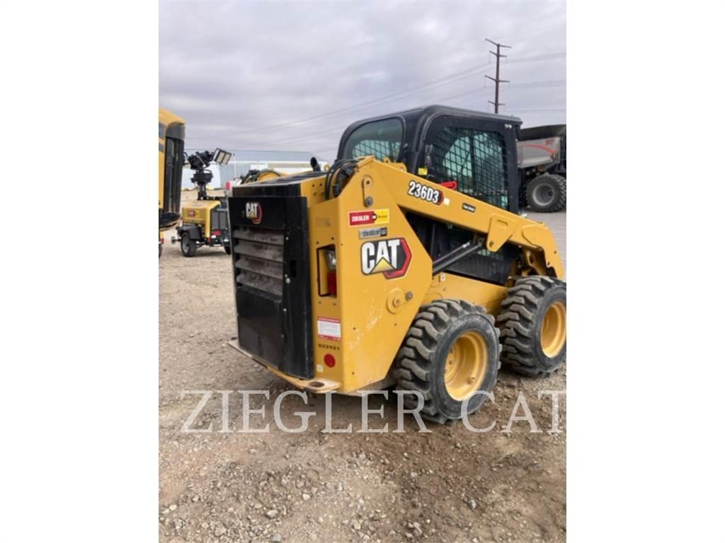 CAT 236D3 Skid steer mini utovarivači