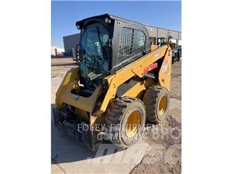 CAT 236D3STD1C Skid steer mini utovarivači