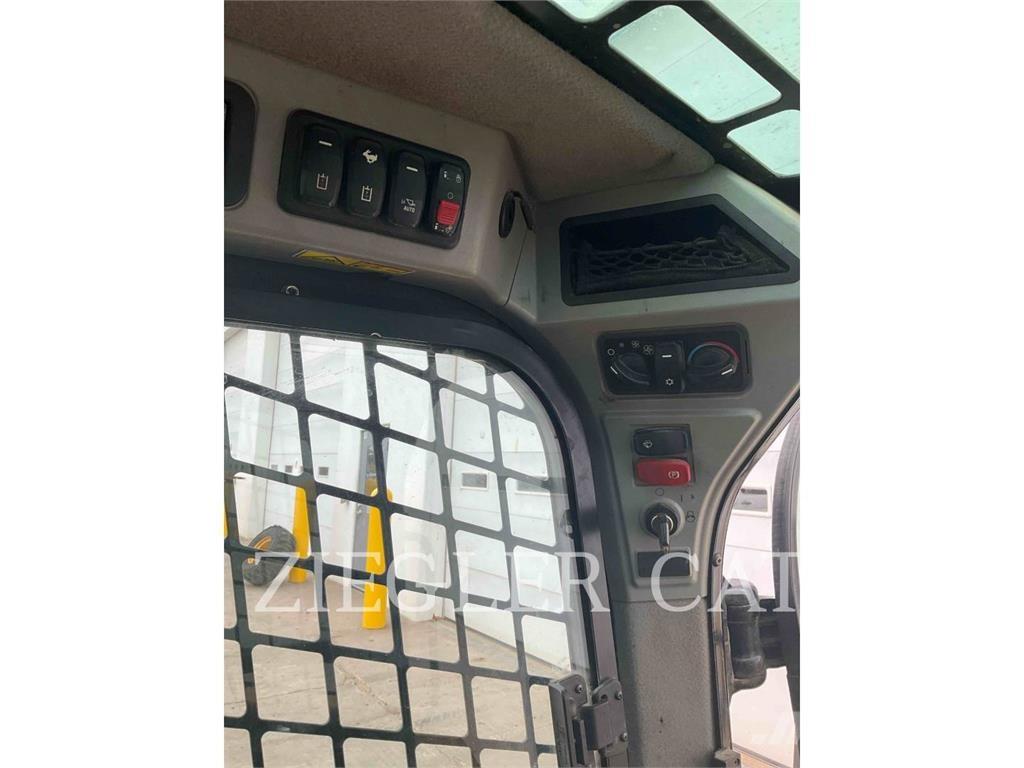 CAT 239D3 Utovarivači gusjeničari