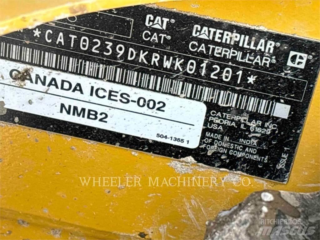 CAT 239D3 C3H2 Utovarivači gusjeničari
