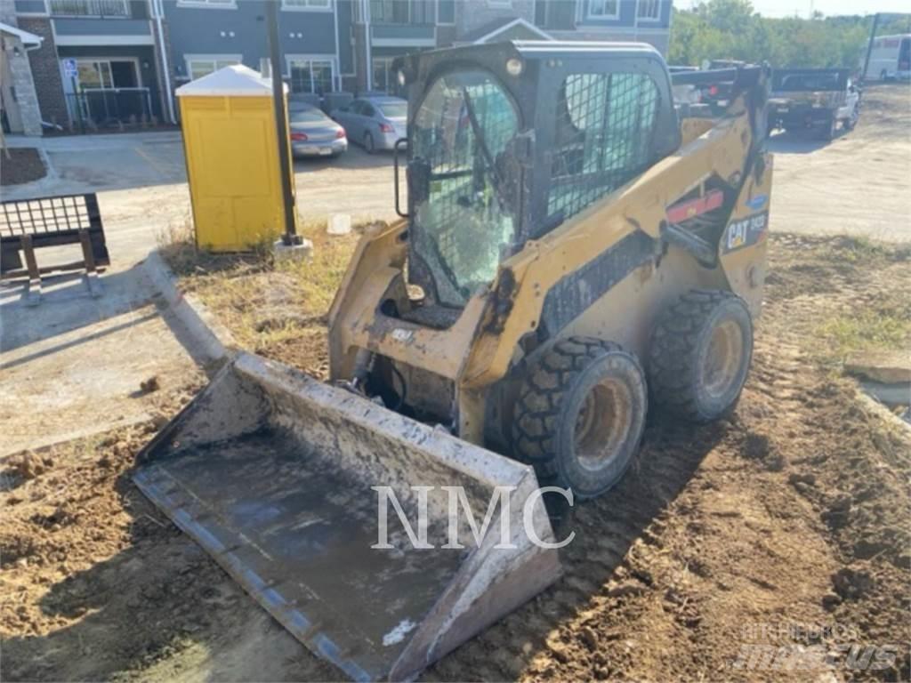 CAT 242D Skid steer mini utovarivači