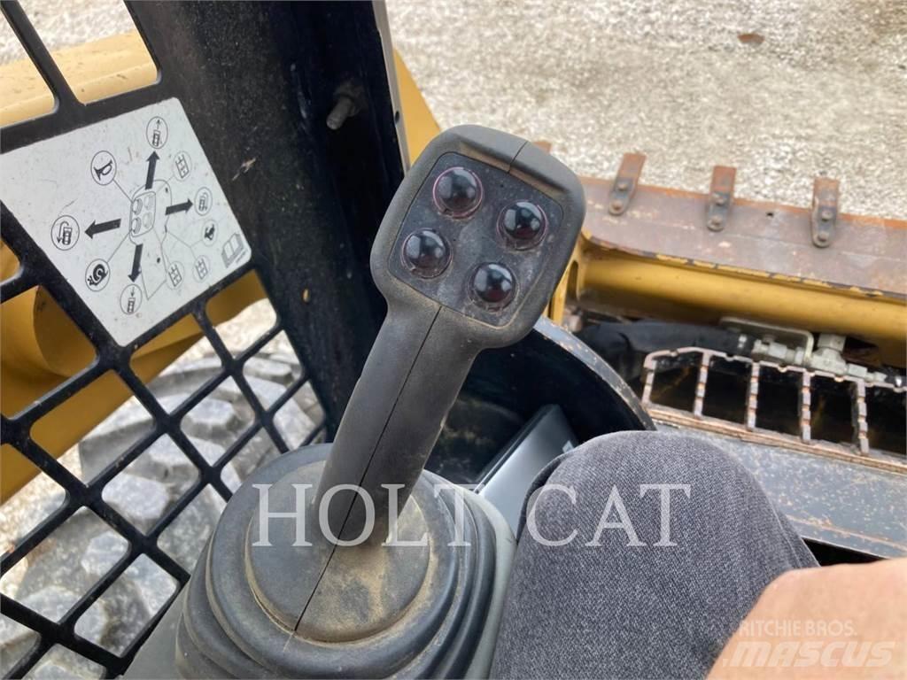 CAT 242D Skid steer mini utovarivači