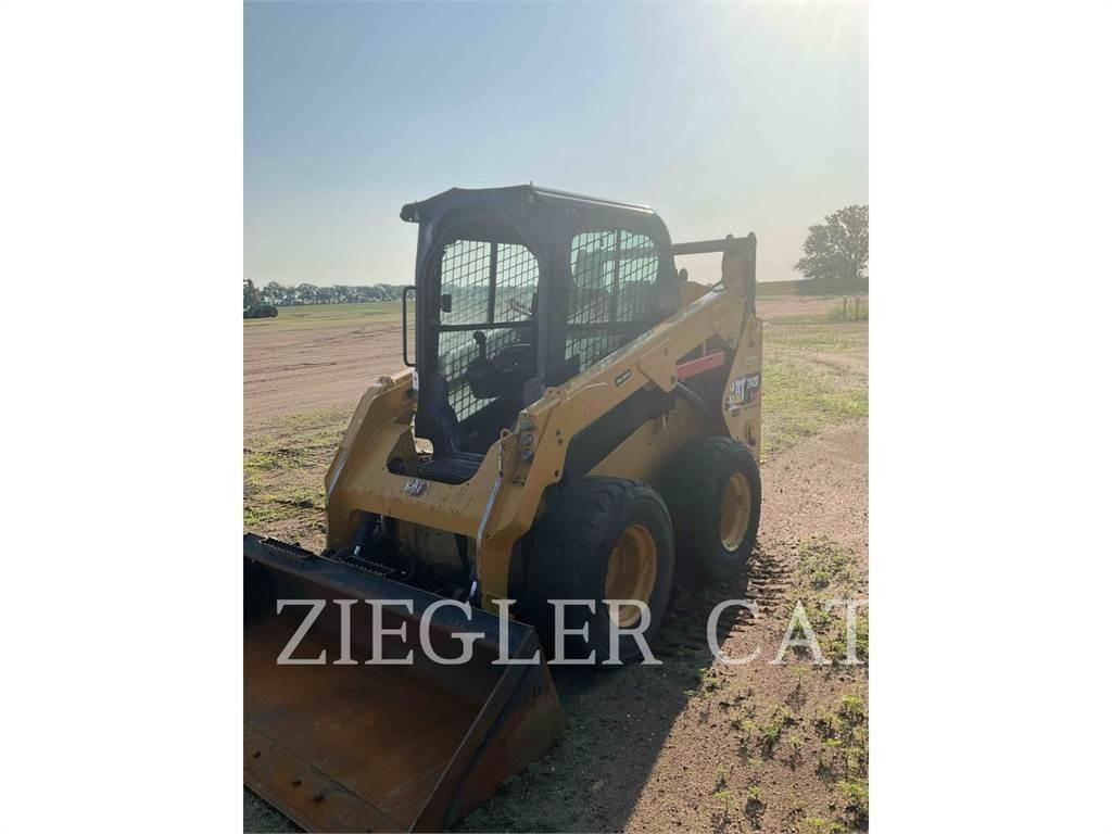 CAT 242D Skid steer mini utovarivači