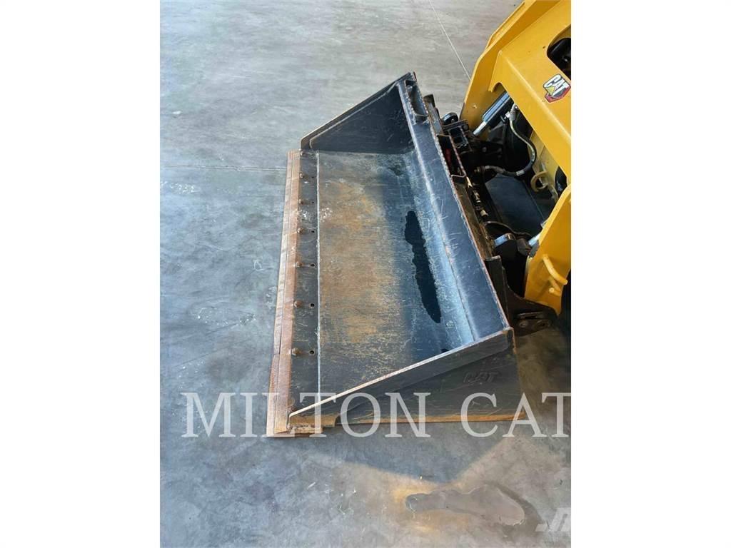 CAT 242D 3 Skid steer mini utovarivači