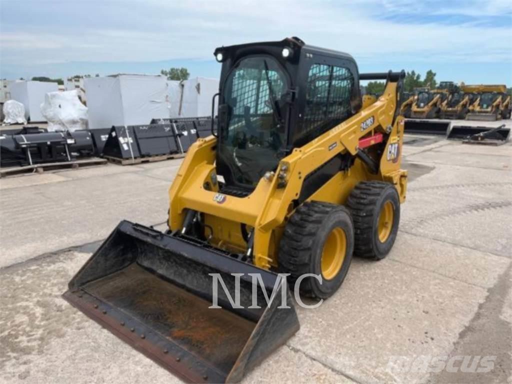 CAT 242D3 Skid steer mini utovarivači