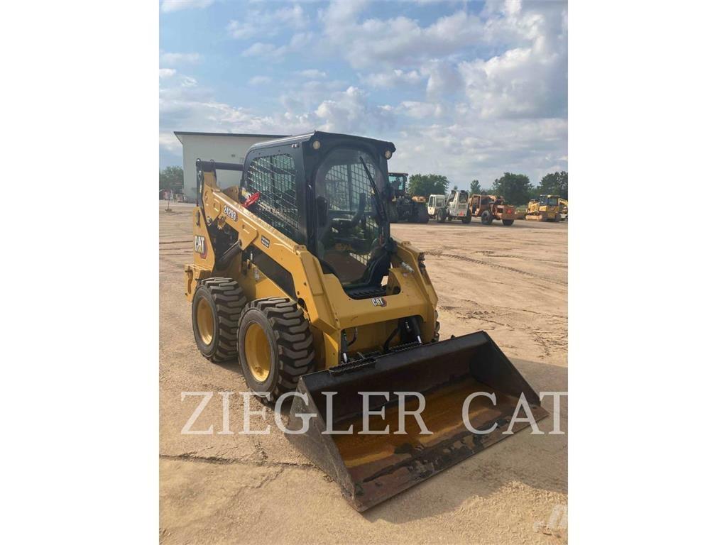 CAT 242D3 Skid steer mini utovarivači
