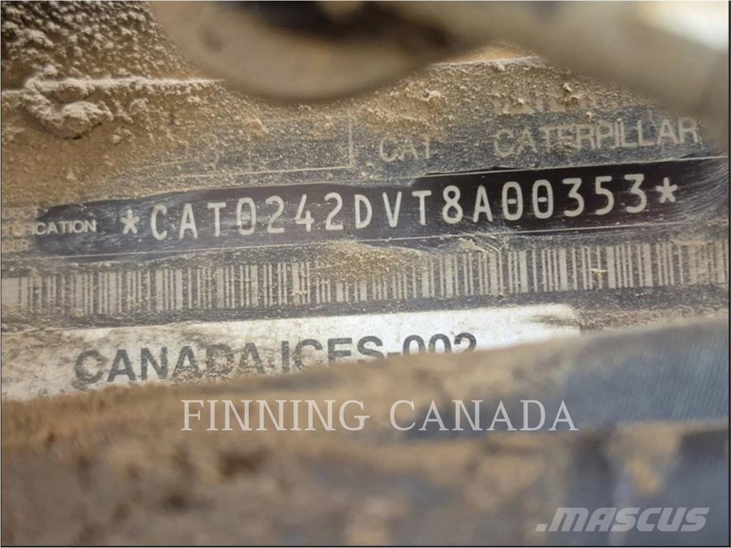 CAT 242D3 Skid steer mini utovarivači