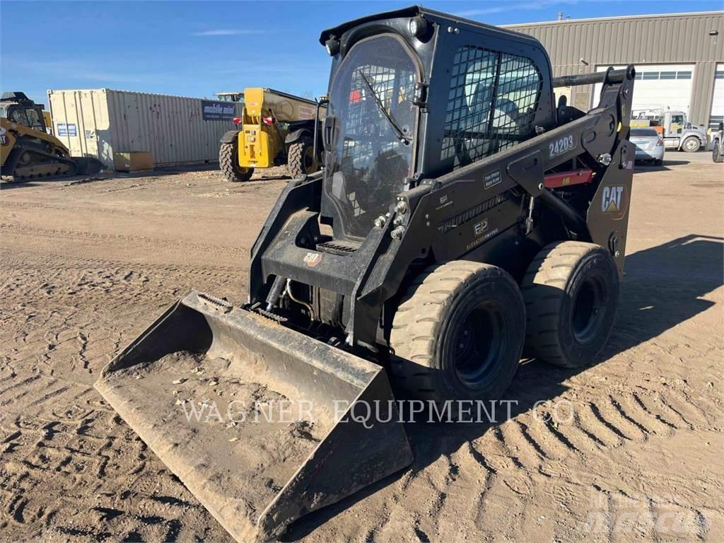 CAT 242D3 HF Skid steer mini utovarivači