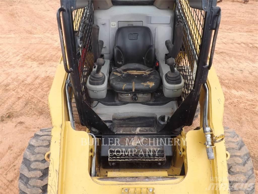 CAT 246C Skid steer mini utovarivači