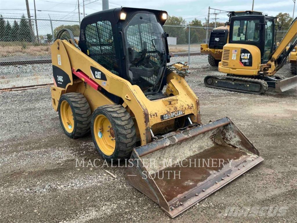 CAT 246C Skid steer mini utovarivači