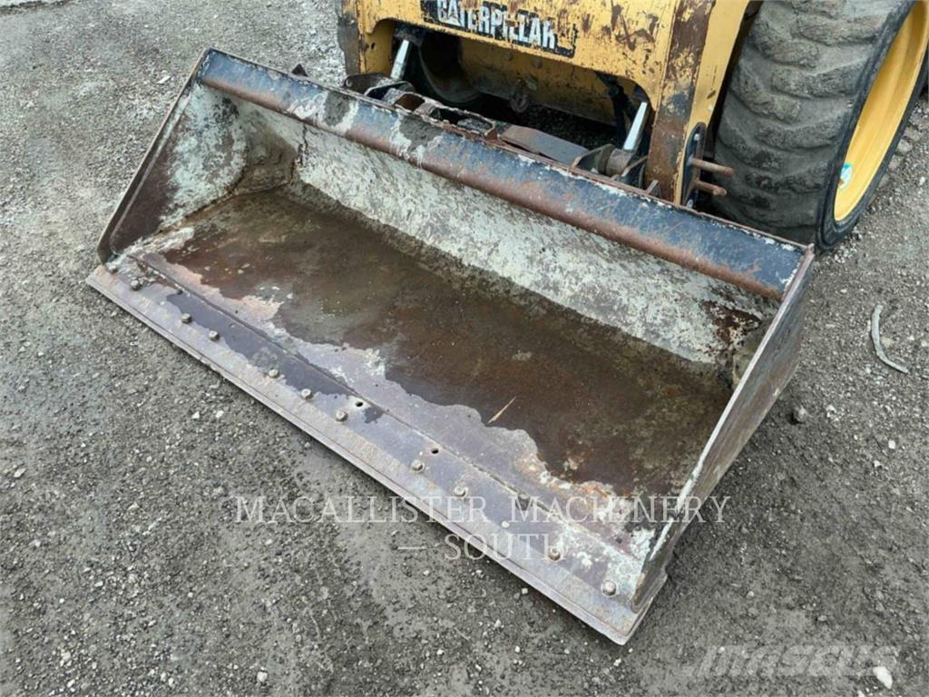 CAT 246C Skid steer mini utovarivači