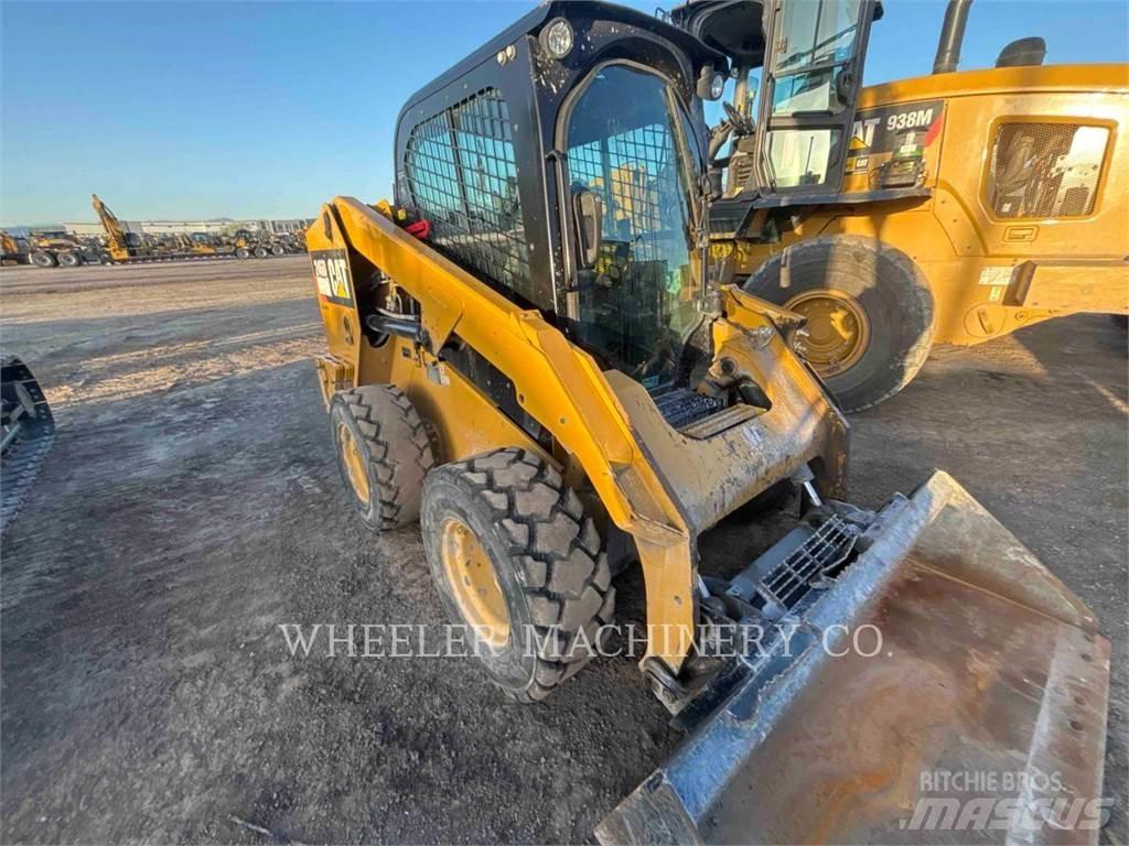 CAT 246D2 C3H4 Skid steer mini utovarivači