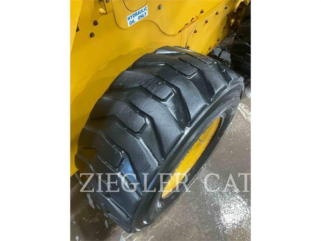 CAT 246D3 Skid steer mini utovarivači