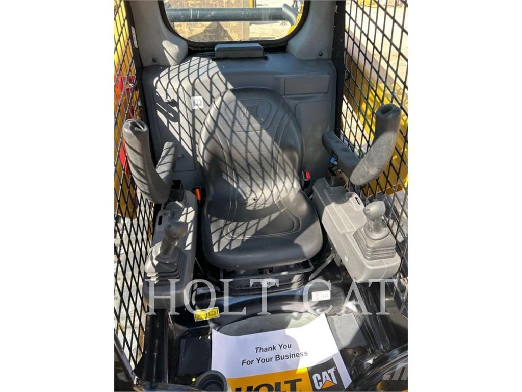 CAT 249D Skid steer mini utovarivači