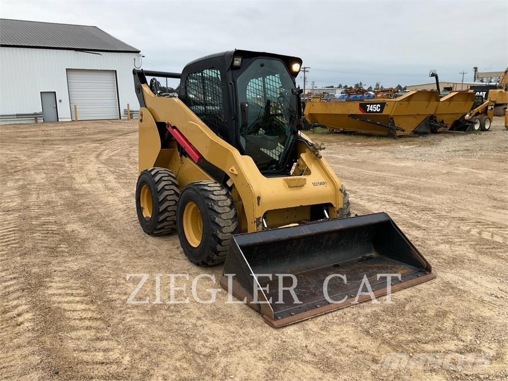 CAT 262C Skid steer mini utovarivači