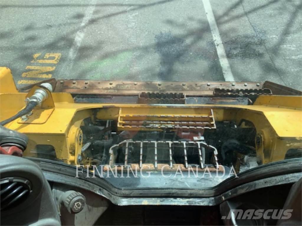 CAT 262D Skid steer mini utovarivači