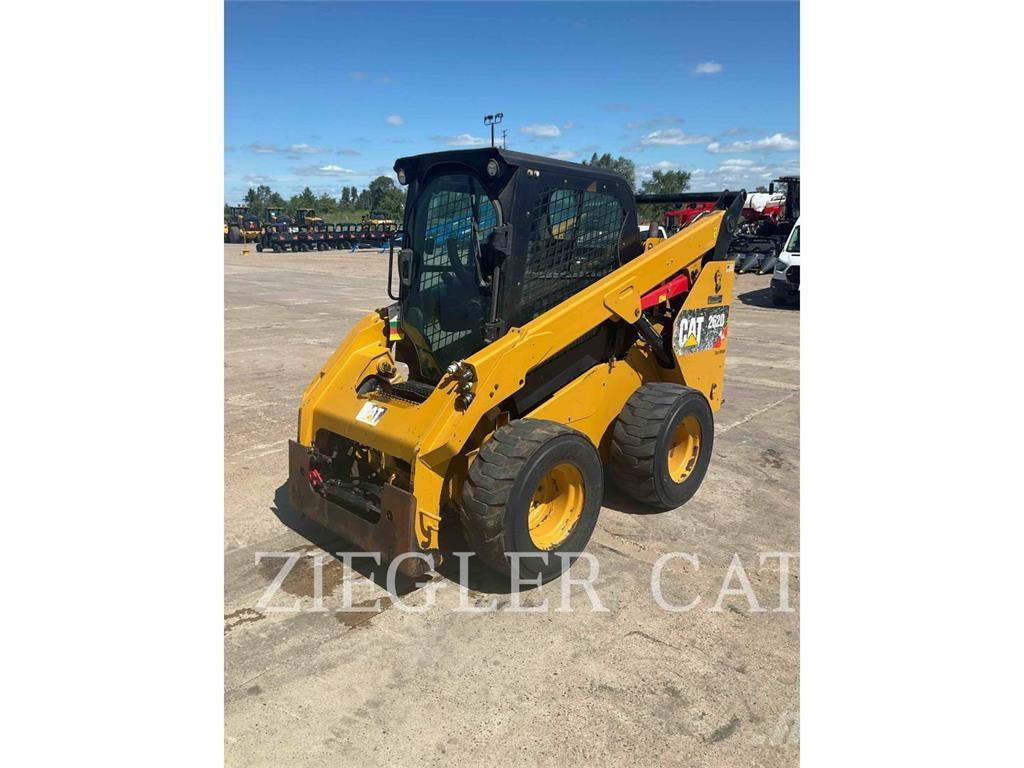CAT 262D Skid steer mini utovarivači