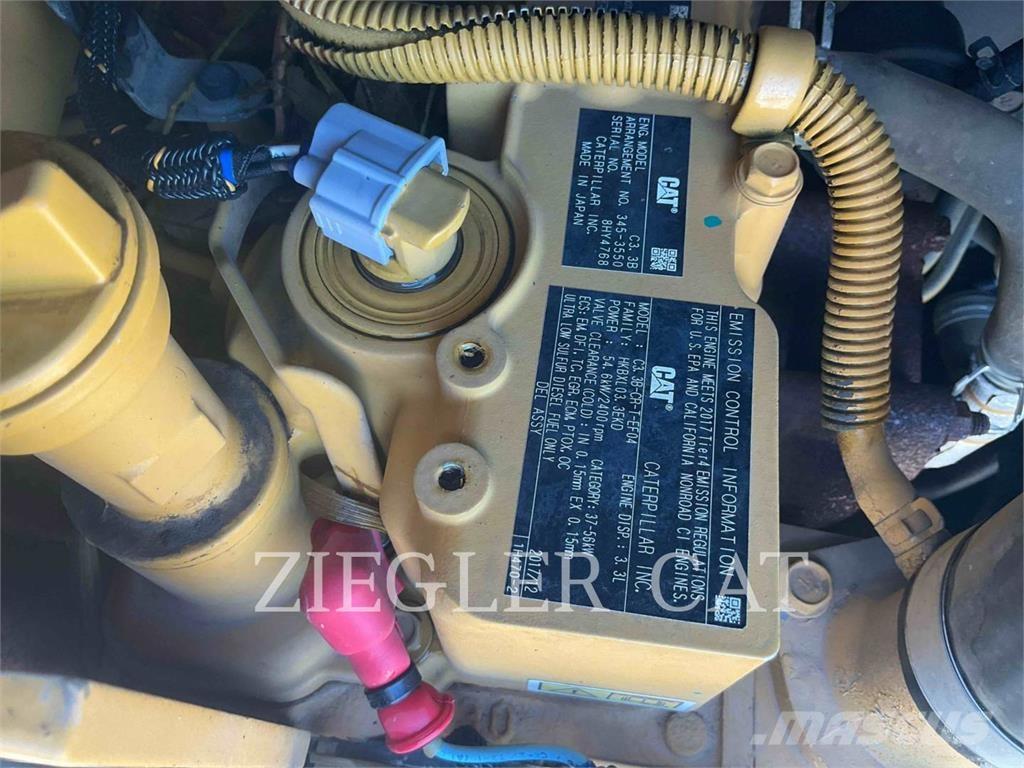 CAT 262D Skid steer mini utovarivači