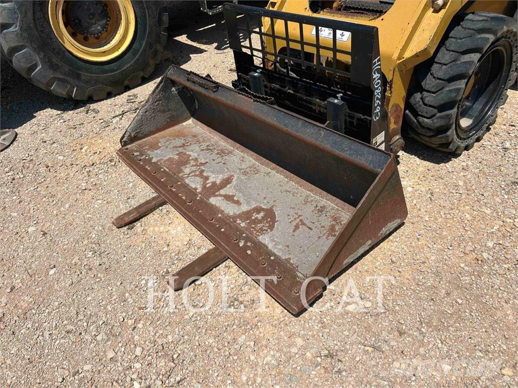 CAT 262D Skid steer mini utovarivači