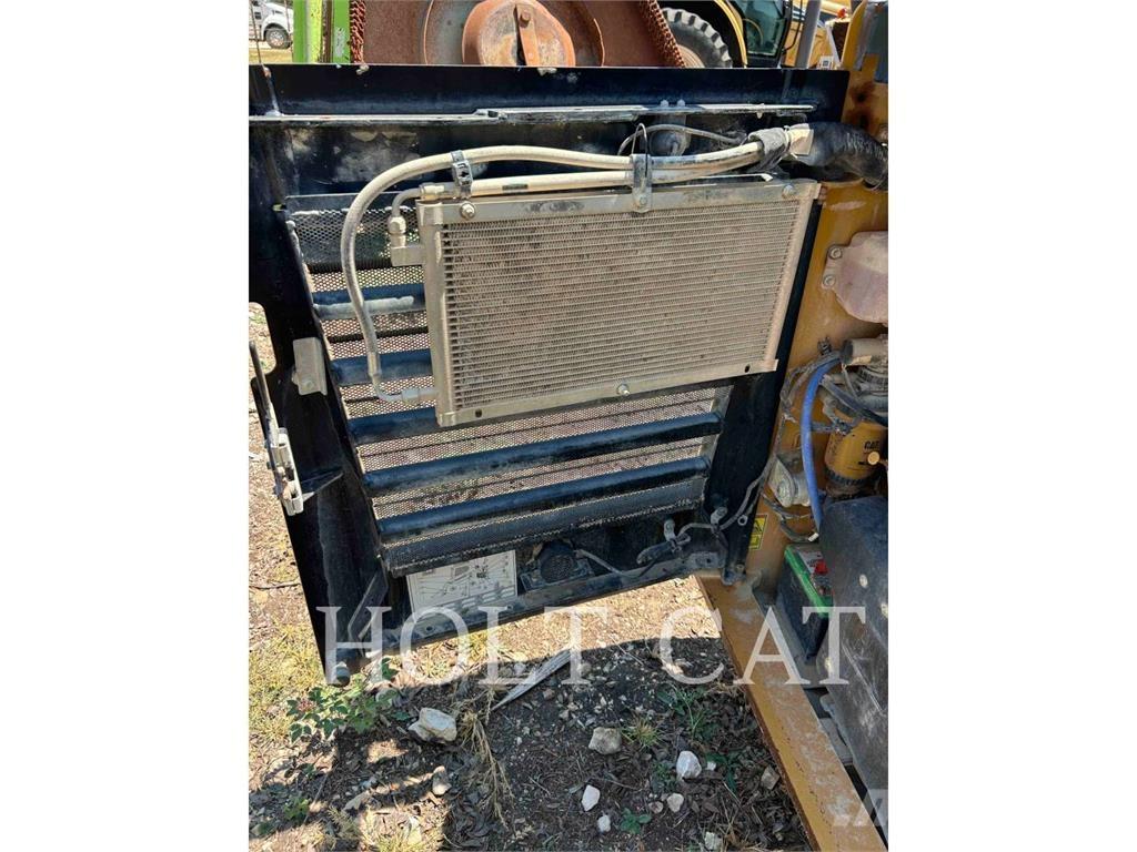 CAT 262D3 Skid steer mini utovarivači