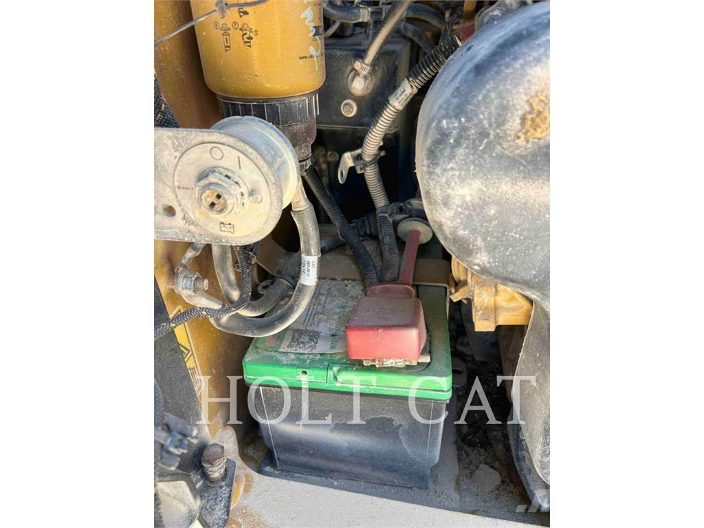 CAT 262D3 Skid steer mini utovarivači