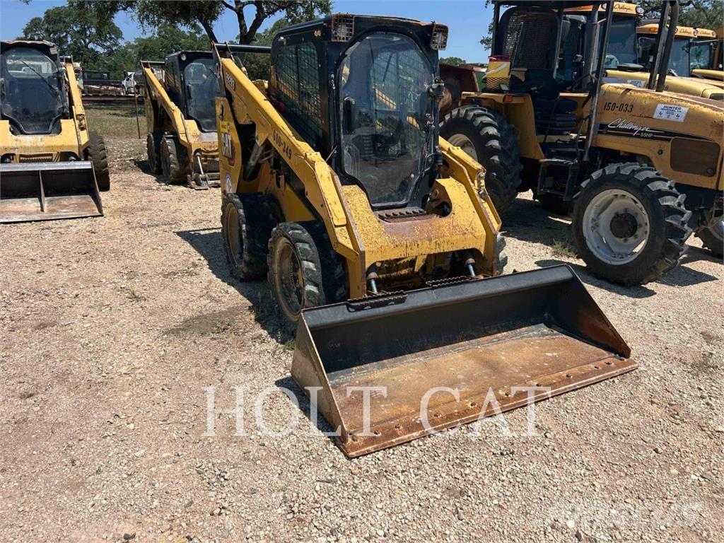 CAT 262D3 Skid steer mini utovarivači