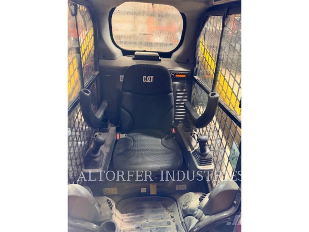 CAT 262D3 Skid steer mini utovarivači
