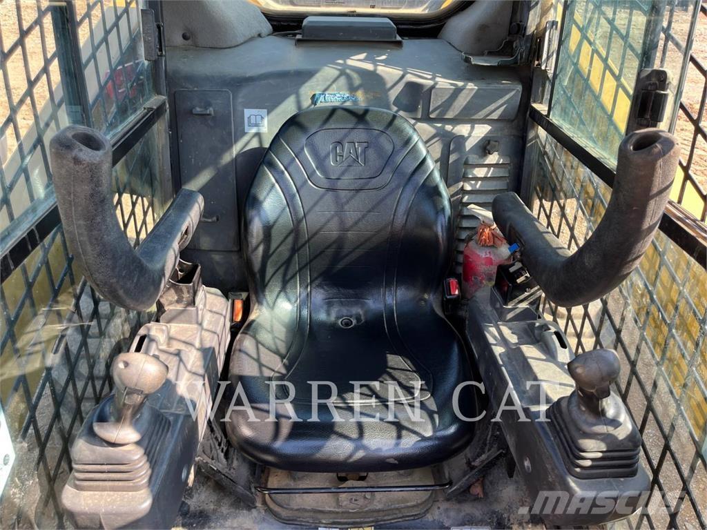 CAT 272D3 C3H1 Skid steer mini utovarivači