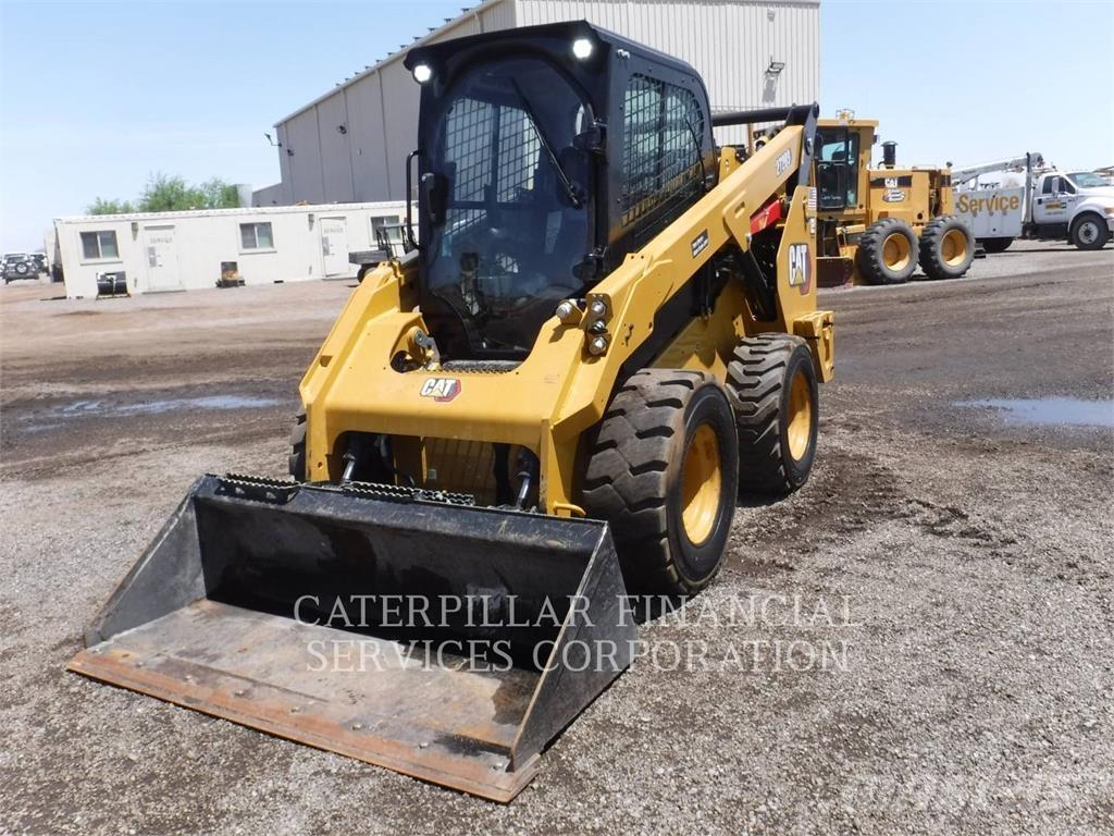 CAT 272D3HF Skid steer mini utovarivači