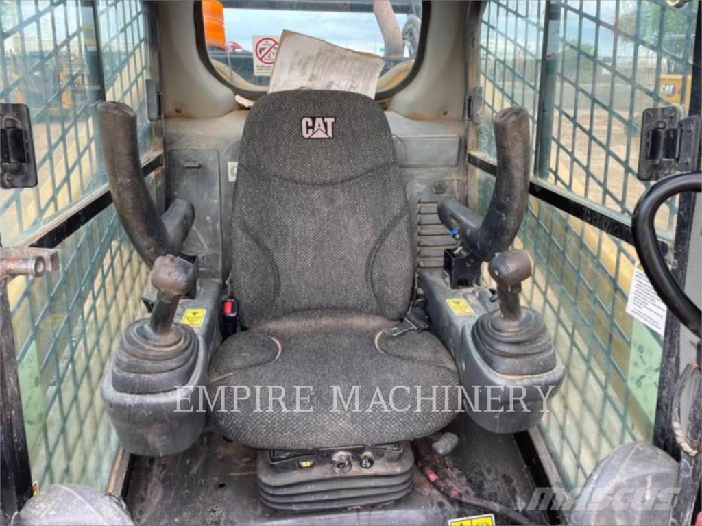 CAT 299D2 CA Skid steer mini utovarivači