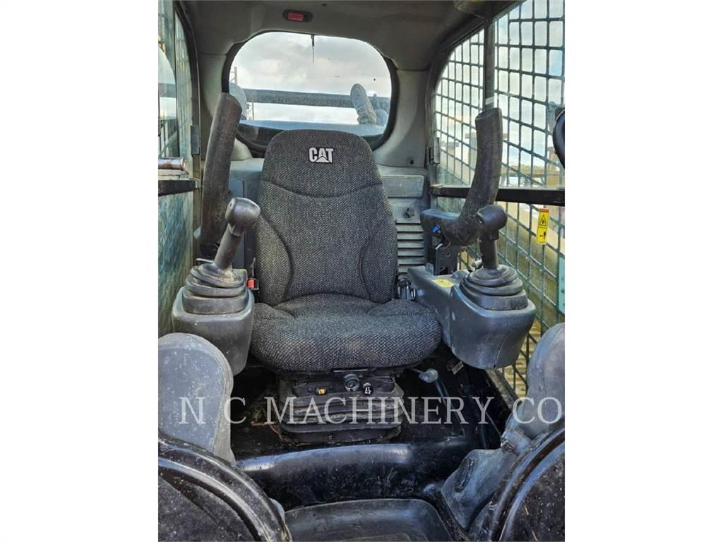 CAT 299D2 XHP Skid steer mini utovarivači