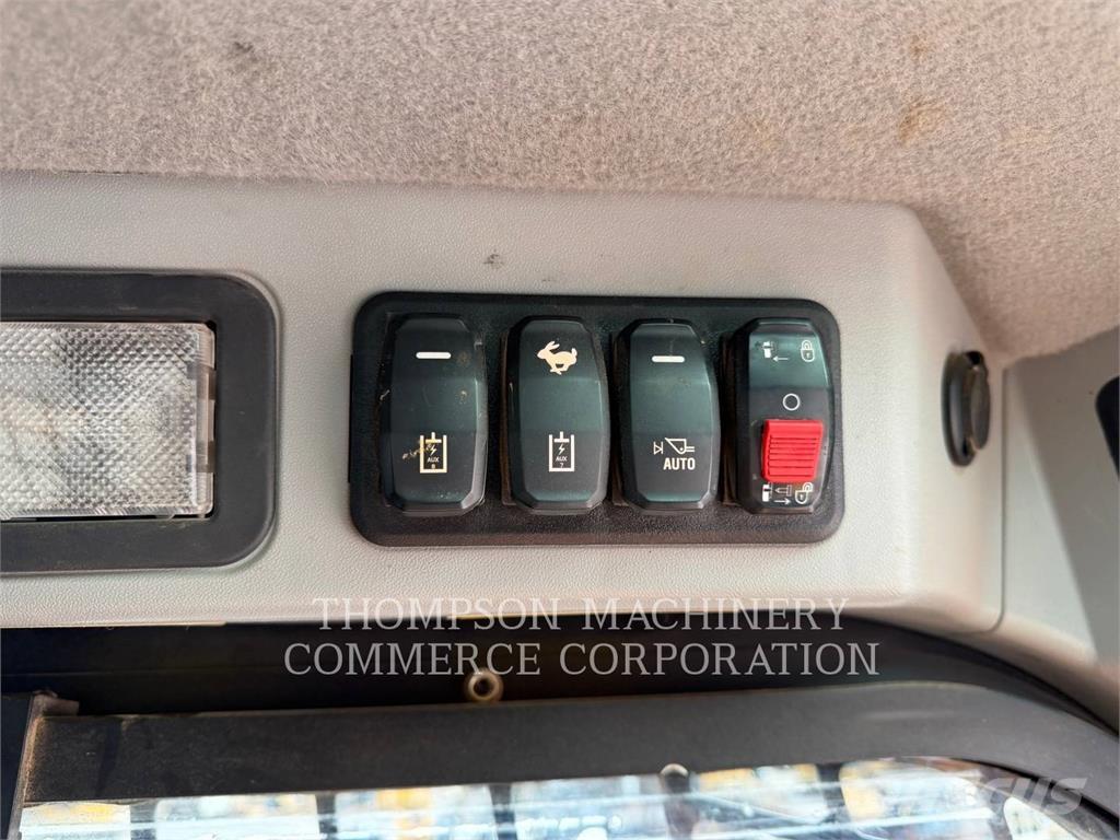 CAT 299D3 Utovarivači gusjeničari