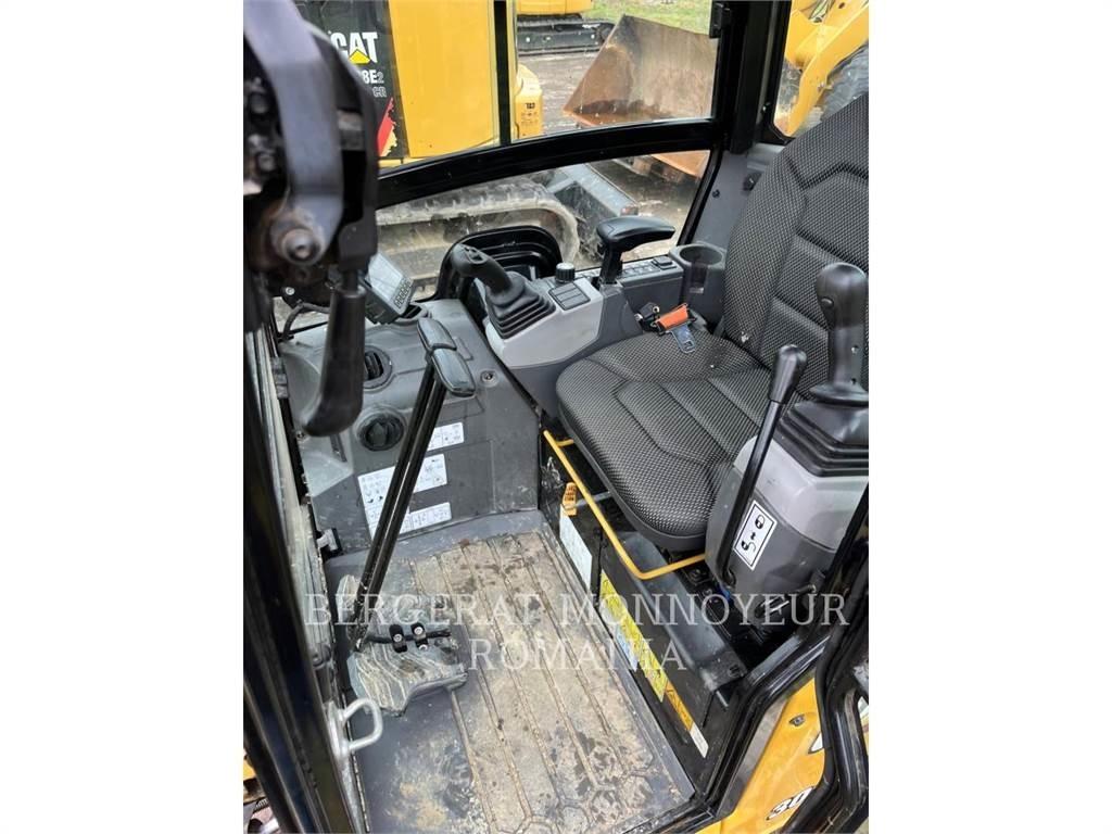 CAT 301.6-05 Bageri gusjeničari