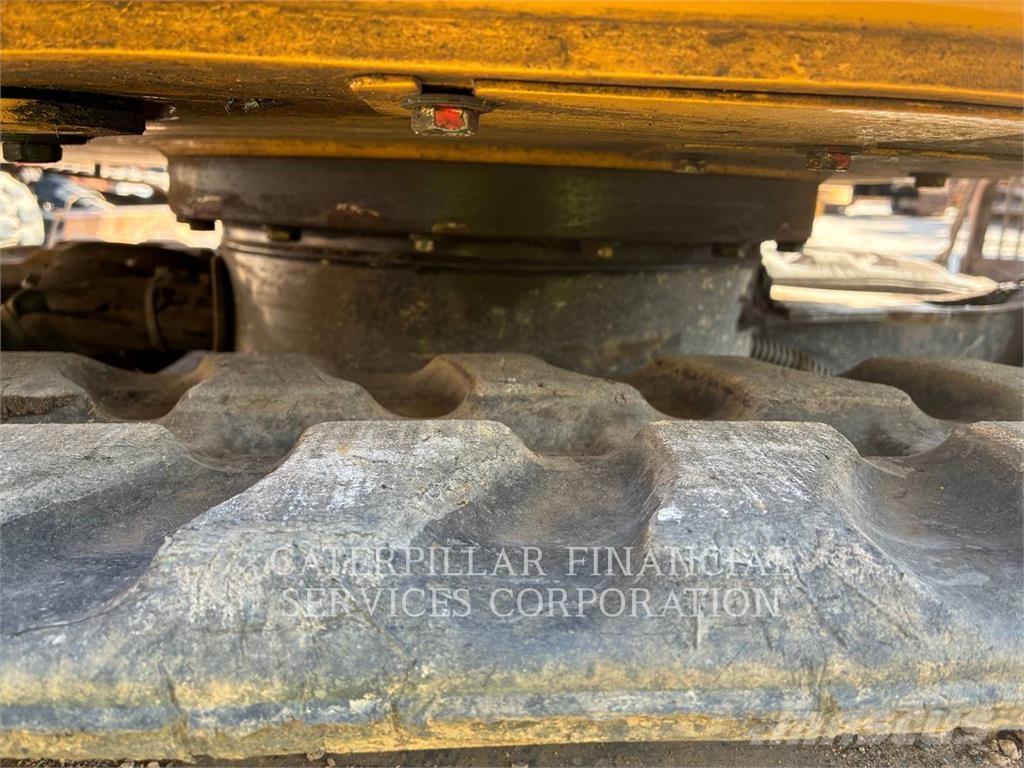 CAT 301.6-05 Bageri gusjeničari