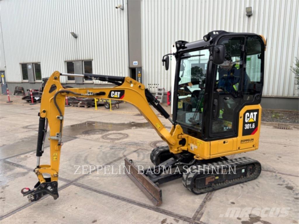 CAT 301.6-05A Bageri gusjeničari